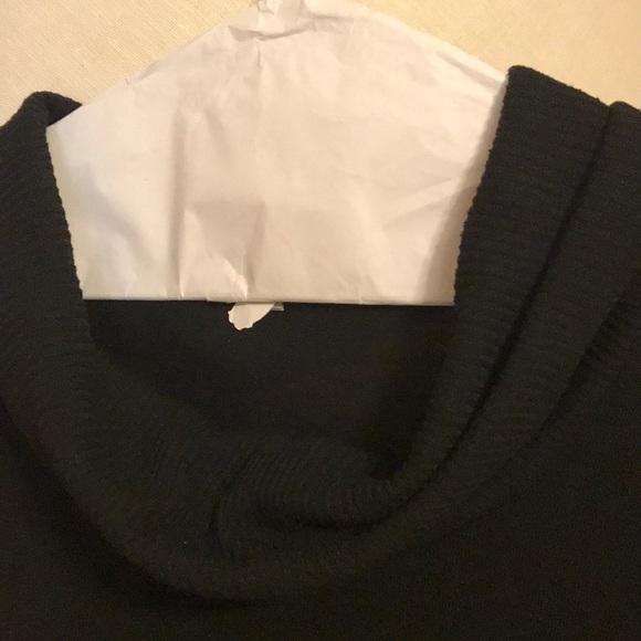 Sweater - Picture 4 of 5